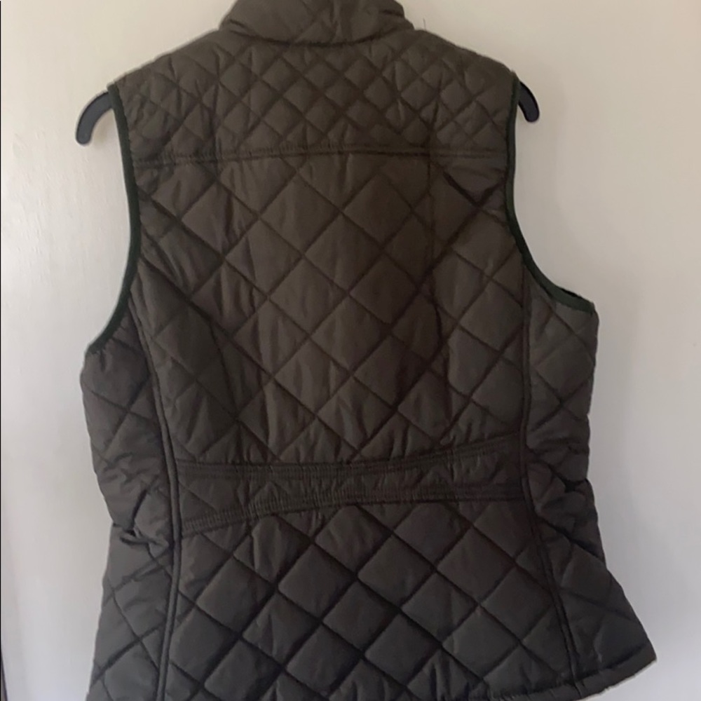 Vest - Picture 6 of 7